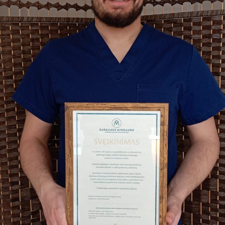 Masažuotojas gydomojo masažo specialistas